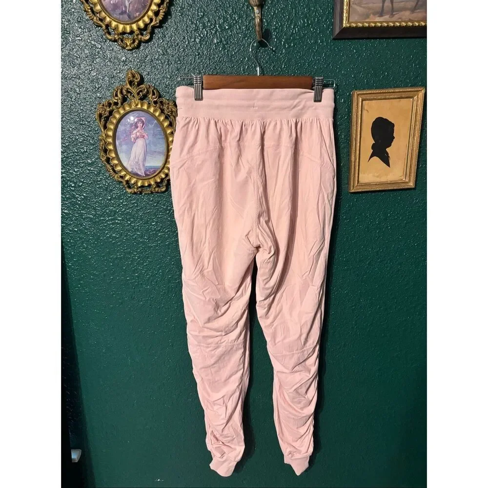 Lululemon Beyond the Studio Jogger Sz 6 Pink Mist
